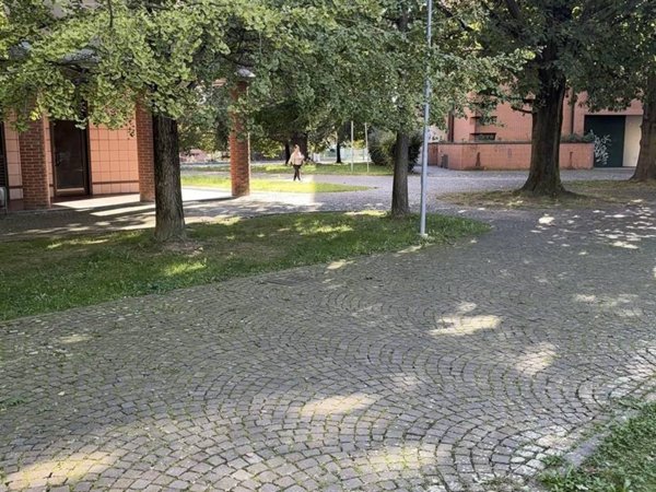 negozio in vendita a Gessate
