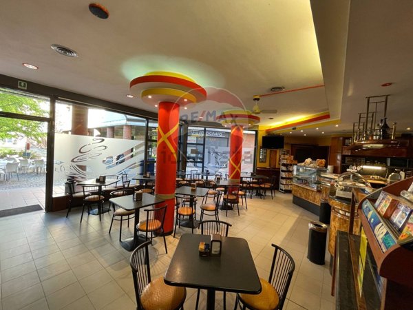 locale commerciale in vendita a Gessate