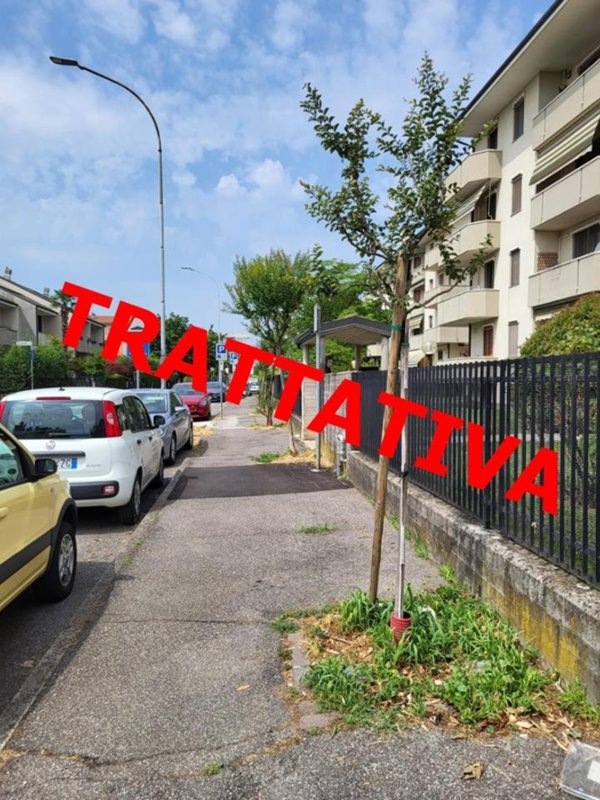 casale in vendita a Gessate