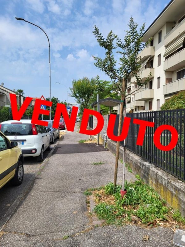 casale in vendita a Gessate