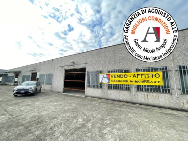 locale commerciale in vendita a Gessate