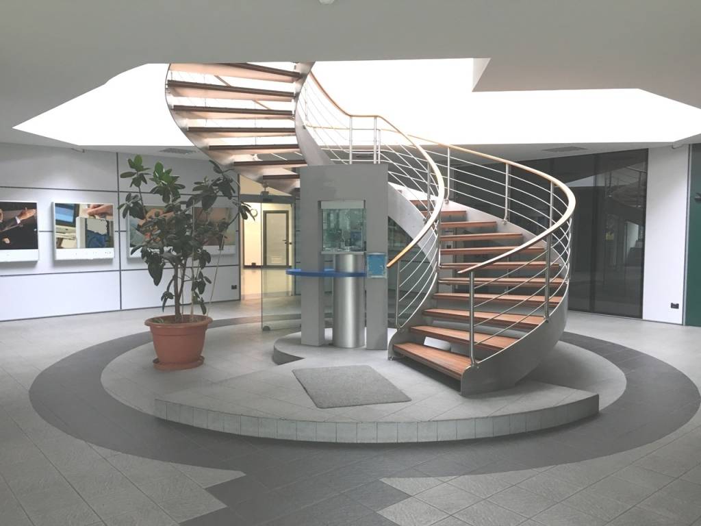 negozio in vendita a Gessate