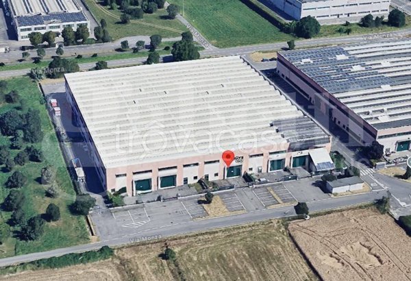 locale commerciale in vendita a Gessate