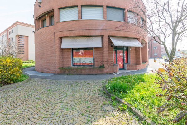 locale di sgombero in vendita a Gessate