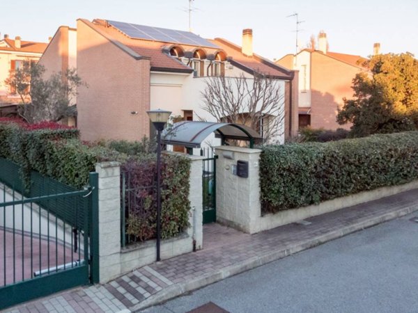 casa indipendente in vendita a Gessate