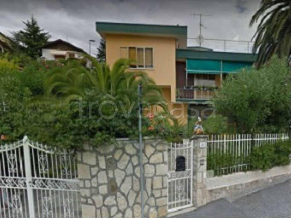 casa indipendente in vendita a Gessate