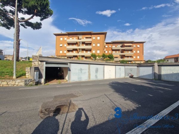 locale di sgombero in vendita a Gessate