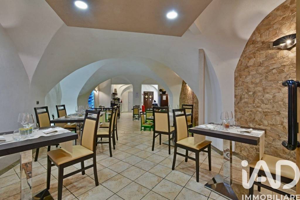 negozio in vendita a Gessate