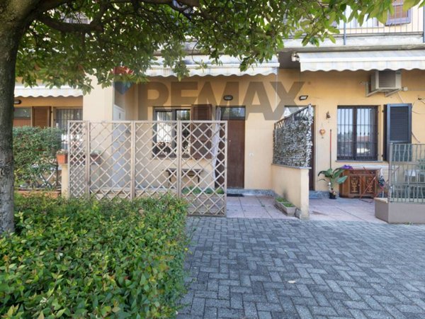 appartamento in vendita a Gessate in zona Villa Fornaci