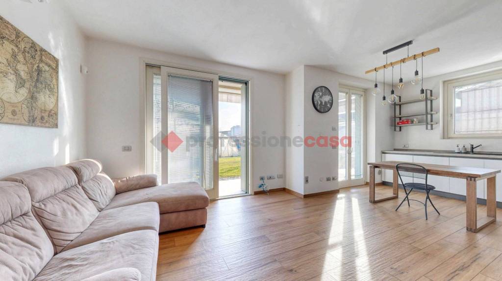casa indipendente in vendita a Gessate in zona Villa Fornaci