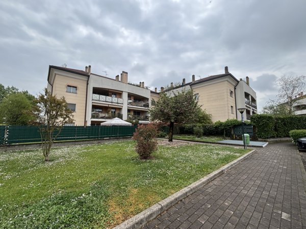 appartamento in vendita a Gessate in zona Villa Fornaci