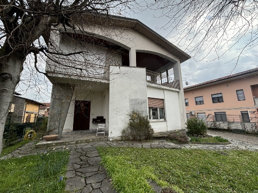 casa indipendente in vendita a Gessate in zona Villa Fornaci