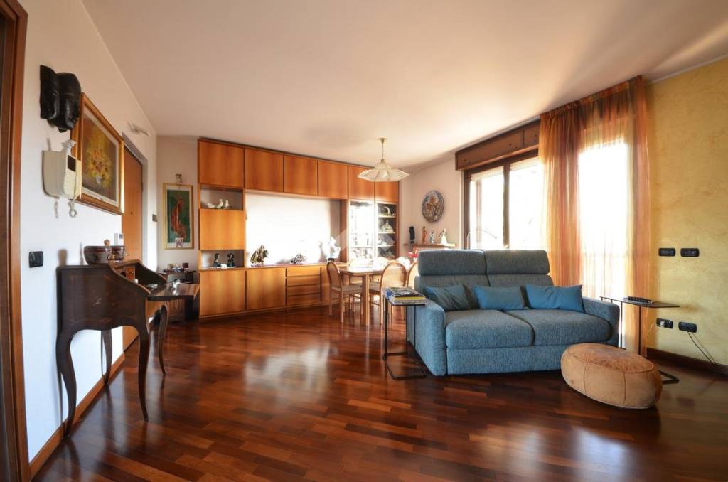 appartamento in vendita a Gessate in zona Villa Fornaci