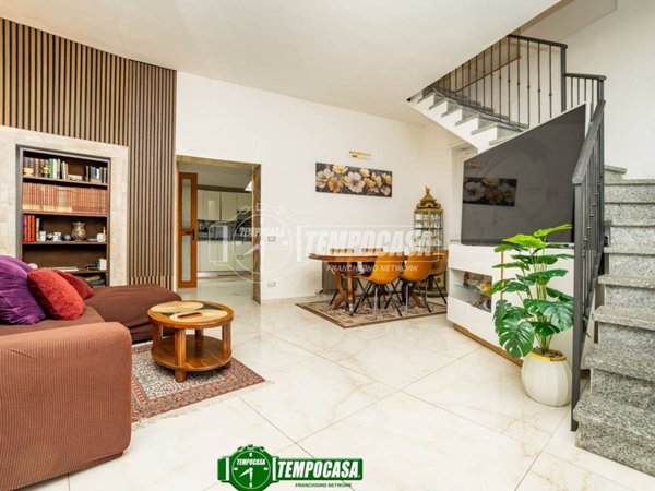 casa indipendente in vendita a Gessate in zona Villa Fornaci
