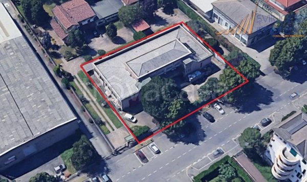 locale commerciale in vendita a Gorgonzola