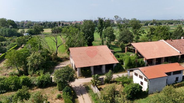 casale in vendita a Gorgonzola