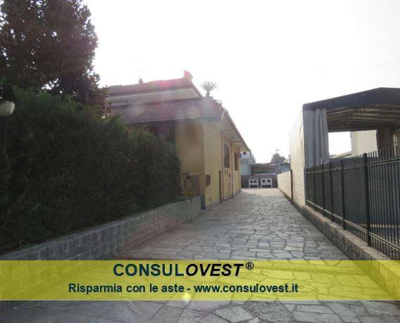 locale commerciale in vendita a Gorgonzola