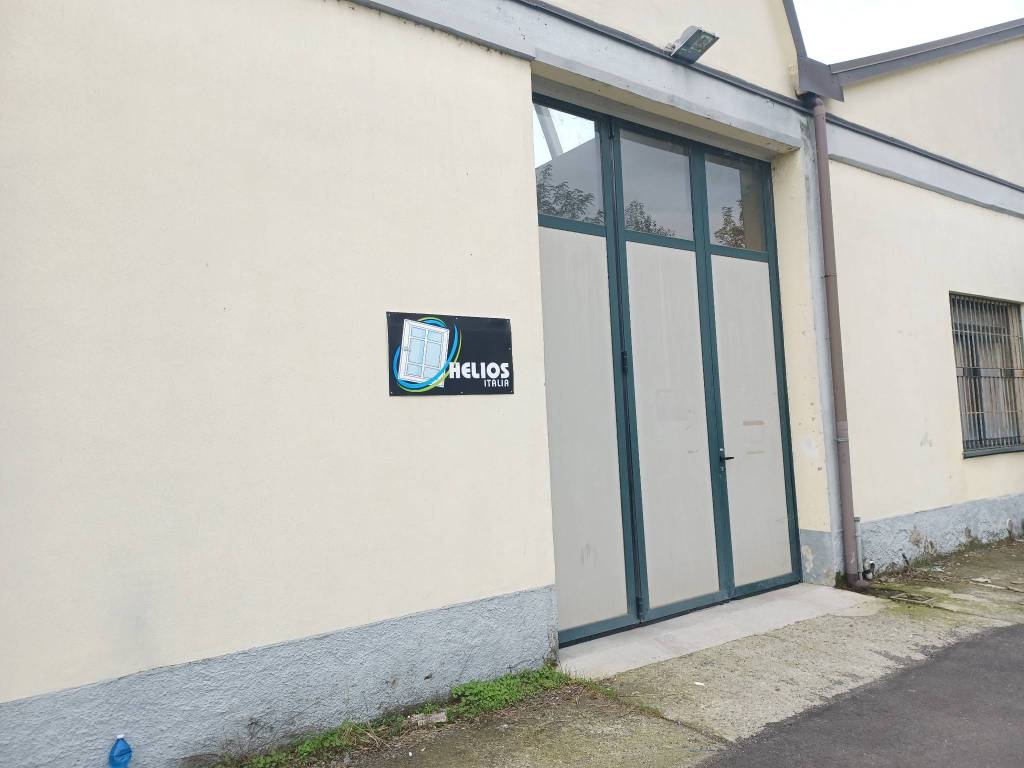 locale commerciale in vendita a Gorgonzola