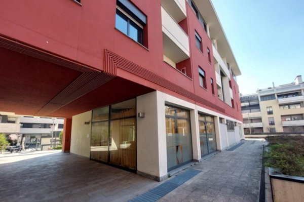 negozio in vendita a Gorgonzola