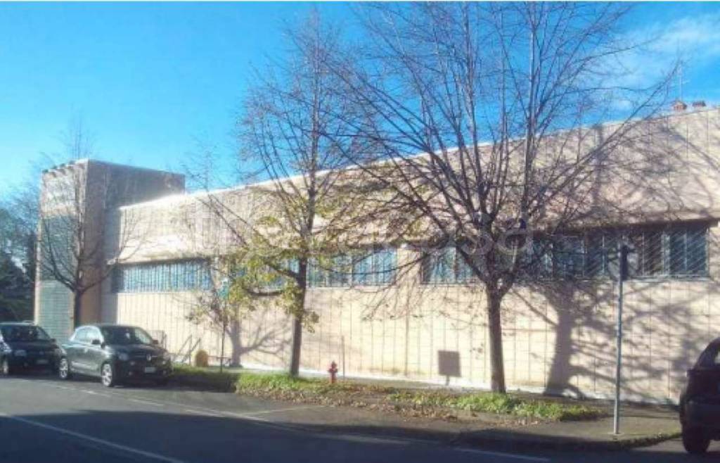 negozio in vendita a Gorgonzola