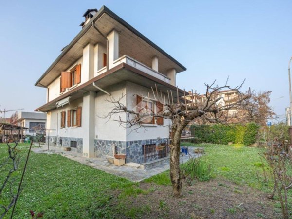 casa indipendente in vendita a Gorgonzola