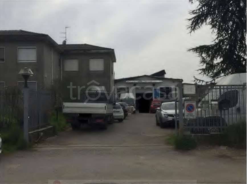 negozio in vendita a Gorgonzola