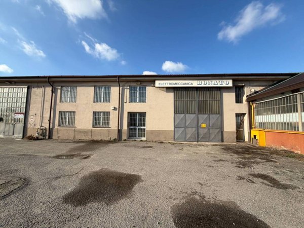 locale commerciale in vendita a Gorgonzola