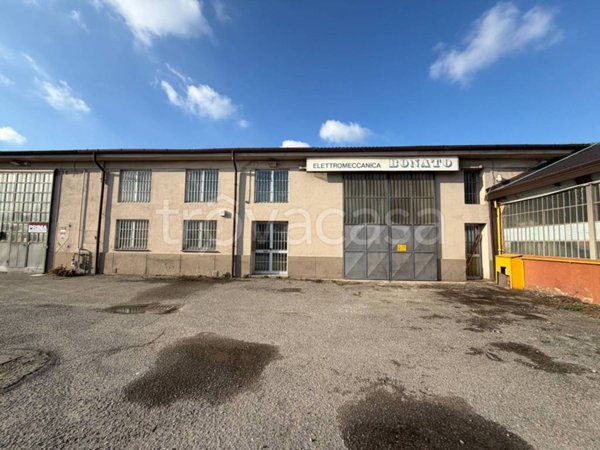 locale commerciale in vendita a Gorgonzola