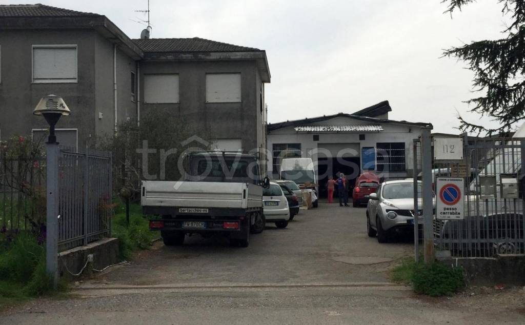 negozio in vendita a Gorgonzola