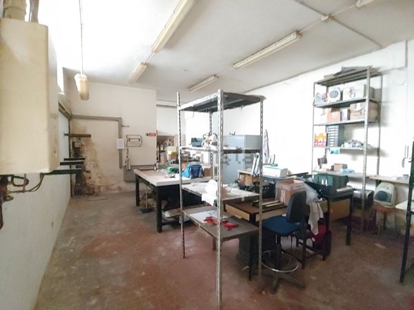 locale di sgombero in vendita a Gorgonzola