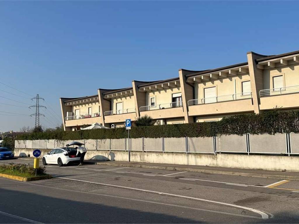 appartamento in vendita a Grezzago