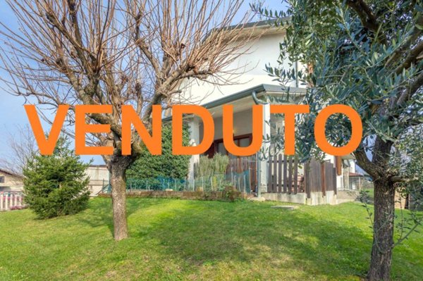casa indipendente in vendita a Grezzago