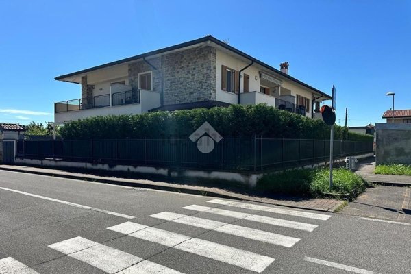 appartamento in vendita a Grezzago