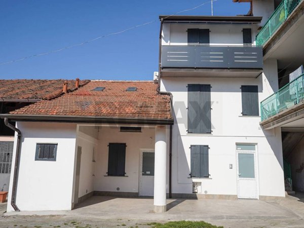 casa indipendente in vendita a Grezzago