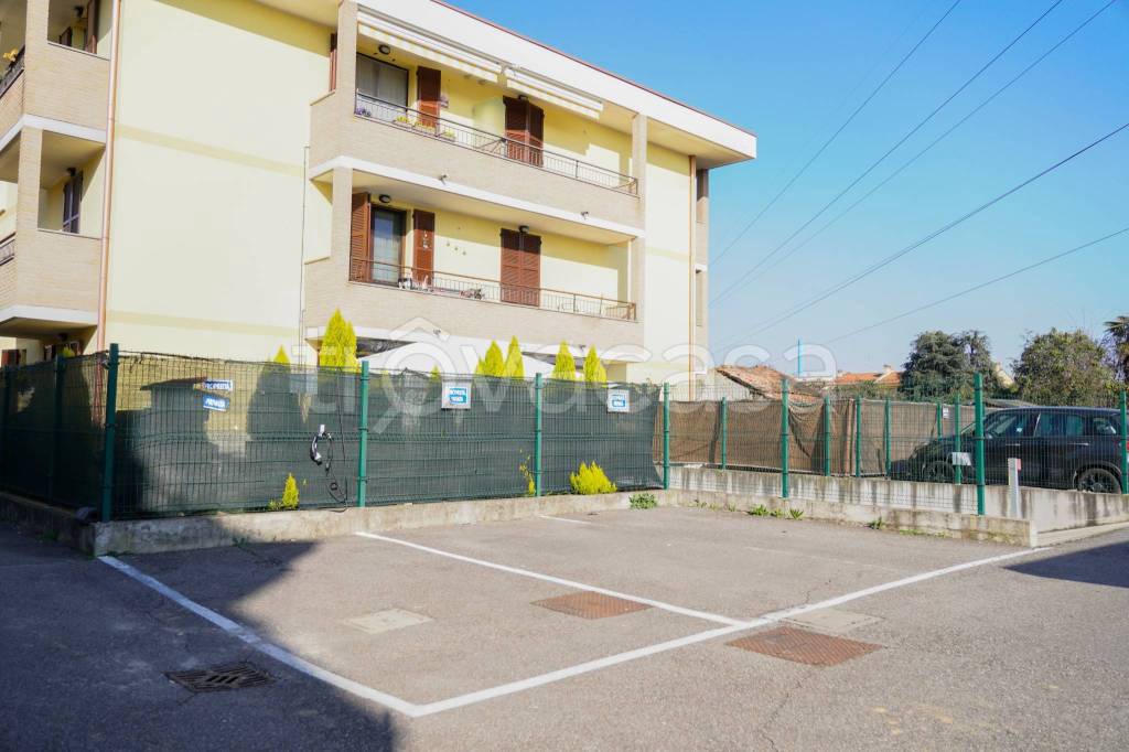 appartamento in vendita a Grezzago