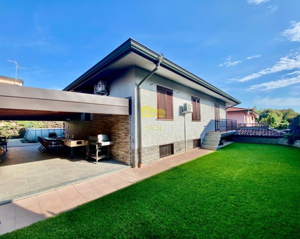 casa indipendente in vendita a Grezzago