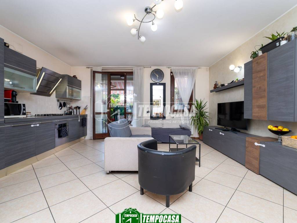 appartamento in vendita a Grezzago