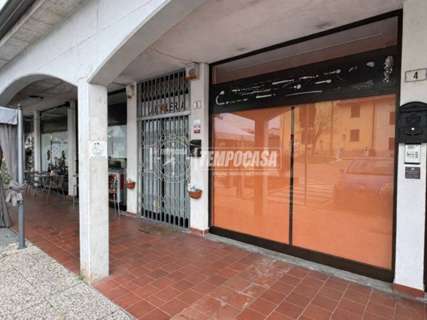 negozio in vendita a Grezzago