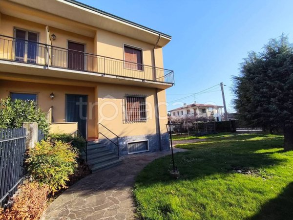 appartamento in vendita a Grezzago