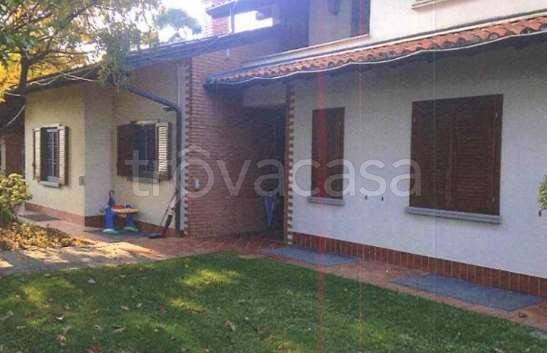 casa indipendente in vendita a Grezzago