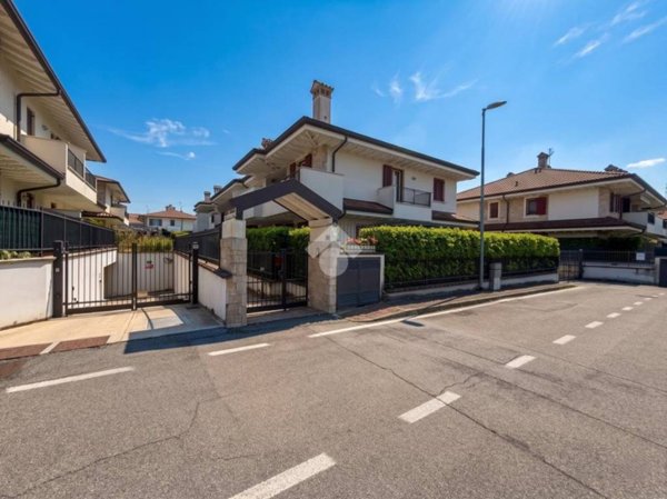 appartamento in vendita a Grezzago