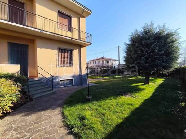 casa indipendente in vendita a Grezzago