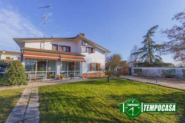 casa indipendente in vendita a Gudo Visconti