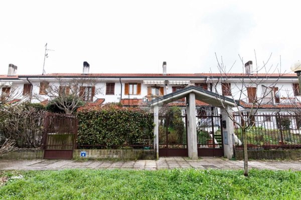 casa indipendente in vendita a Gudo Visconti