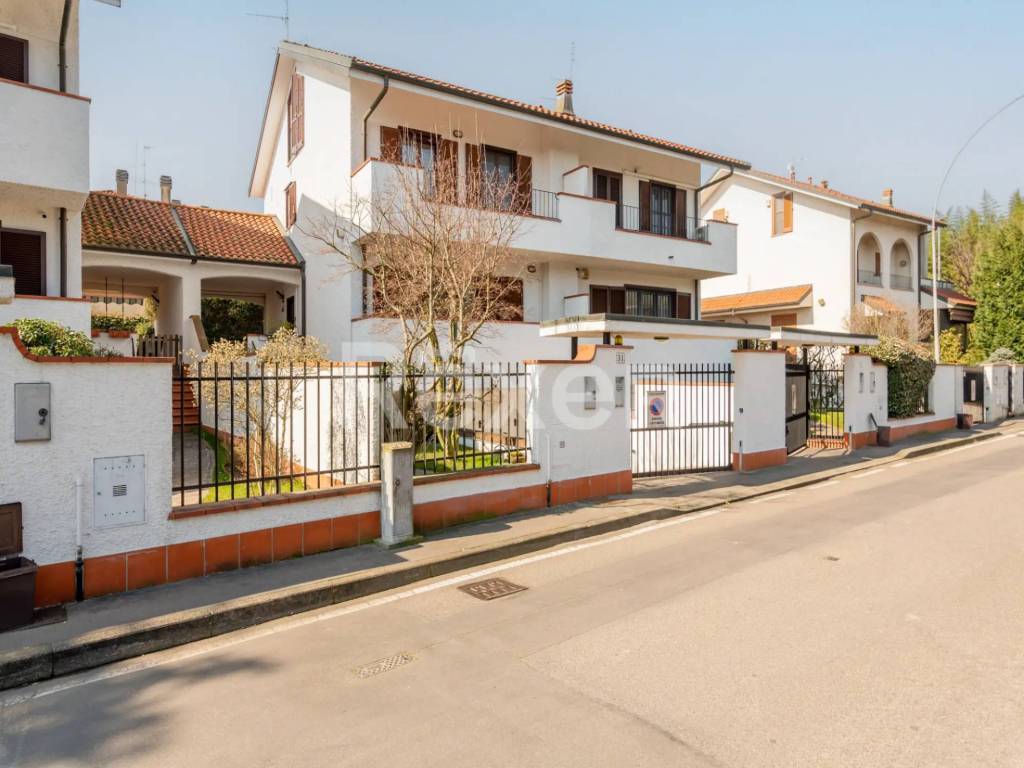casa indipendente in vendita a Gudo Visconti