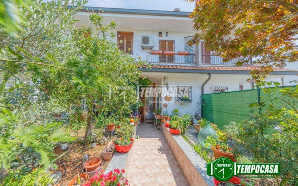 casa indipendente in vendita a Gudo Visconti