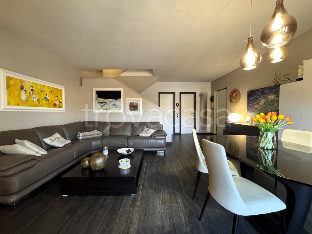 casa indipendente in vendita a Gudo Visconti