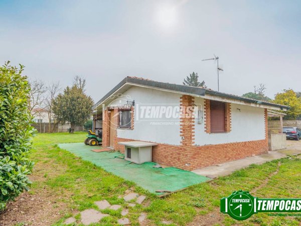 casa indipendente in vendita a Gudo Visconti