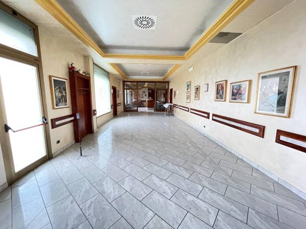 negozio in vendita a Gudo Visconti