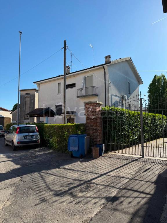 appartamento in vendita a Gudo Visconti
